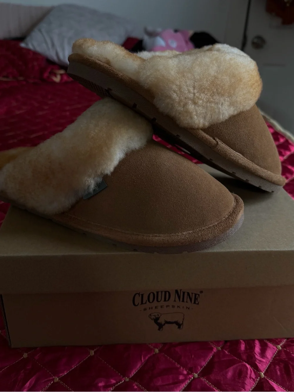 Kids Chestnut Sheepskin Slippers - Cozy Chestnut